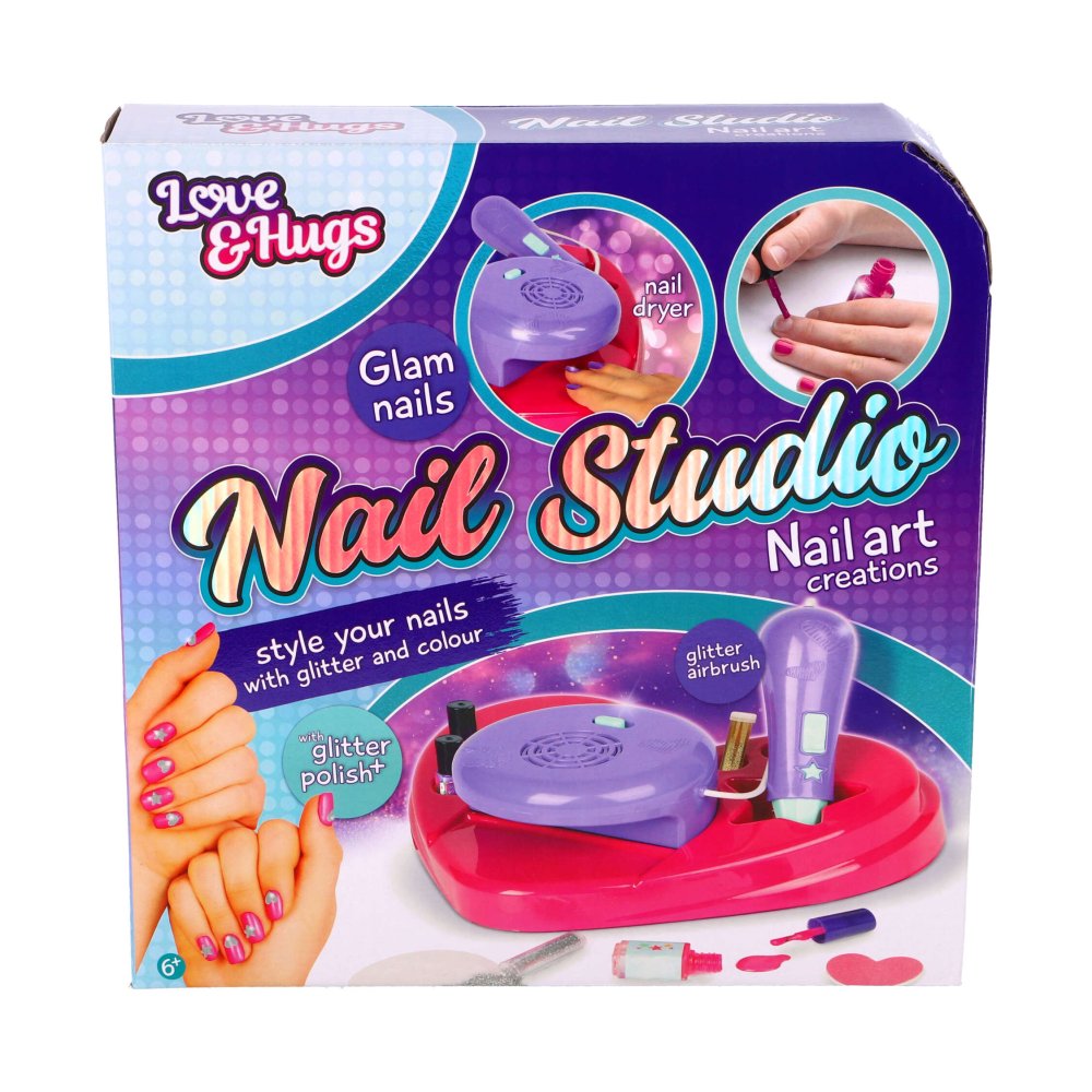 Love & Hugs Nail Station